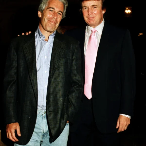 La Cámara de Representantes publicó miles de documentos del patrimonio de Jeffrey Epstein con numerosas menciones a Donald Trump, lo que generó reacciones cruzadas entre republicanos y demócratas. FOTO: Getty Images.