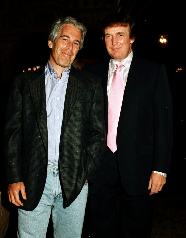 La Cámara de Representantes publicó miles de documentos del patrimonio de Jeffrey Epstein con numerosas menciones a Donald Trump, lo que generó reacciones cruzadas entre republicanos y demócratas. FOTO: Getty Images.