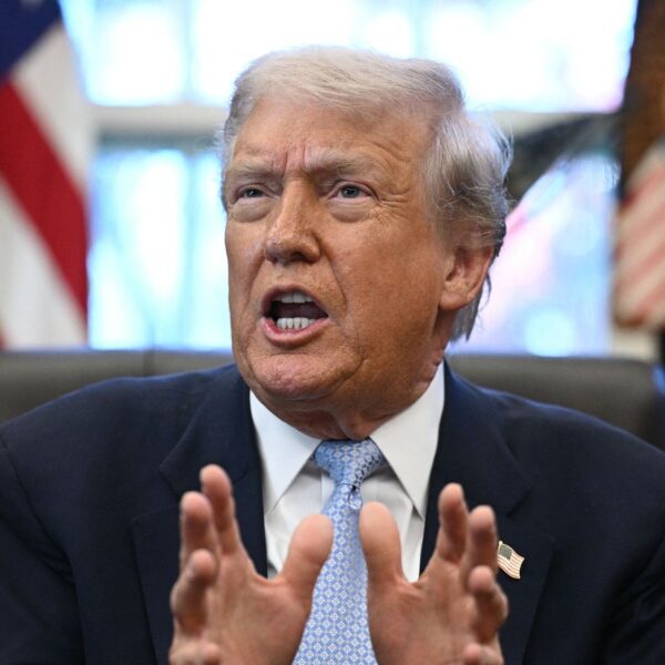 Trump advierte que estaría “orgulloso” de ordenar ataques contra narcolanchas ligadas al narcotráfico, incluso en aguas mexicanas. FOTO: Wired.