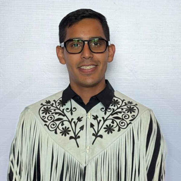 Brayan Vicente Salinas, regidor de Morena en Reynosa, fue hallado muerto en un departamento de Paseo de la Reforma; ya se investiga si el caso está ligado a un robo o a un posible ataque de género. FOTO: Redes sociales.