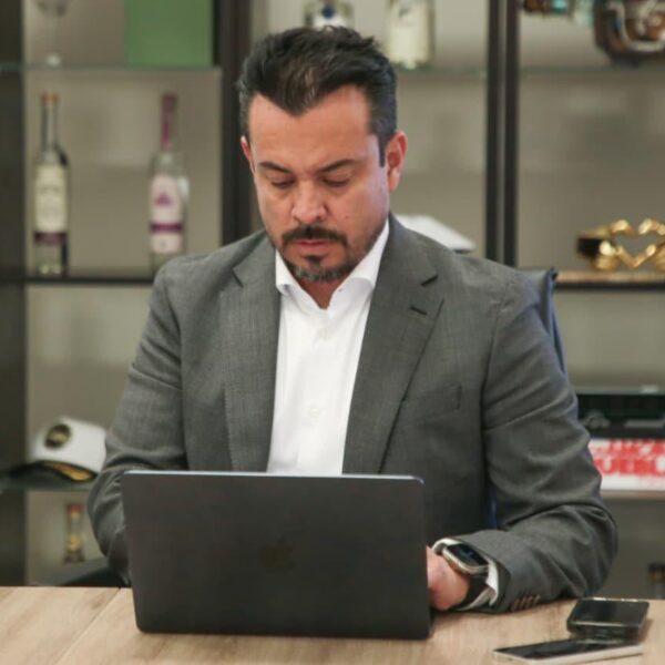 Gobierno del Estado interpuso 23 denuncias ante la FGE por presuntas irregularidades fiscales y financieras que involucran un monto de 821 millones de pesos.