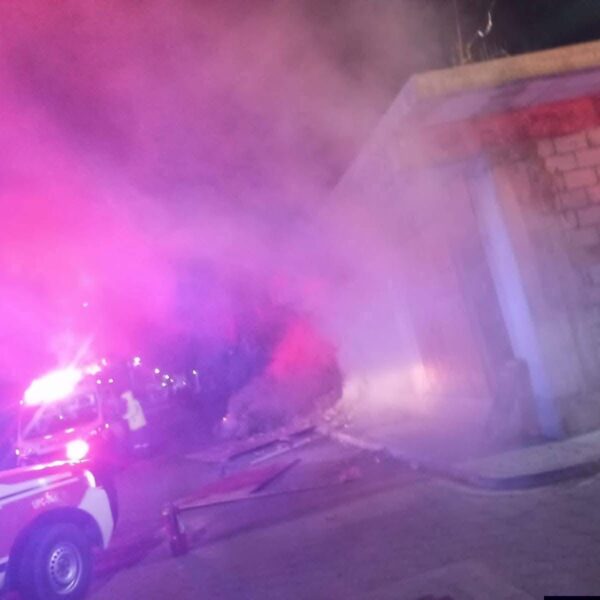 Dos hechos de violencia se registraron en Puebla: incendiaron la casa de un expresidente municipal en Palmar de Bravo y asesinaron a una pareja en San Aparicio.