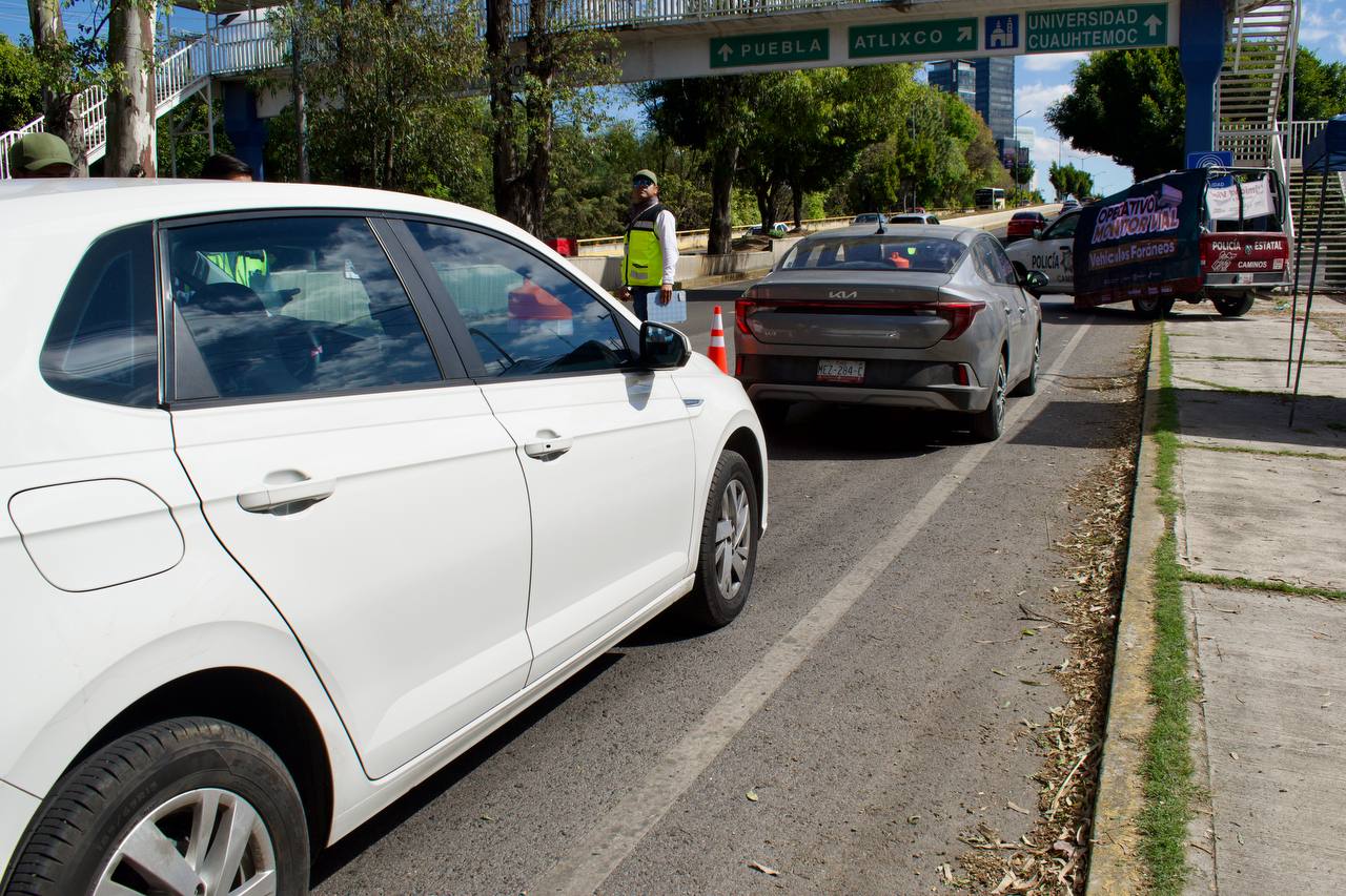 Monitor Vial deja 120 sancionados en sus primeras semanas por exceso de velocidad en Puebla. FOTO: X @MTGobPue.