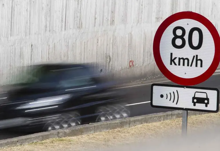 Congreso de Puebla alista castigo más severo por exceso de velocidad; plantean retirar licencias