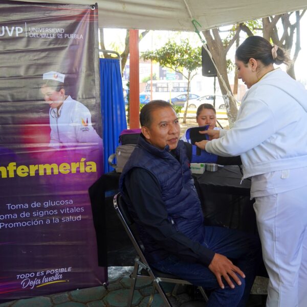 Ayuntamiento de Texmelucan y la UVP acercaron servicios gratuitos de salud y asesoría jurídica a la población, como parte de una jornada enfocada en la prevención y el bienestar familiar.