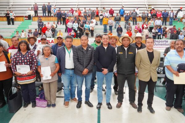 Texmelucan refuerza la seguridad alimentaria con la entrega de 340 paquetes de huertos y granjas de traspatio que impulsan la producción familiar y la economía local.