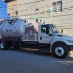 Texmelucan refuerza el mantenimiento del drenaje con la incorporación de un nuevo camión de desazolve para prevenir inundaciones.