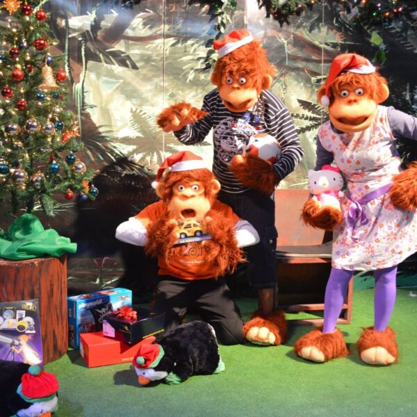 César y el Monstruo de la Navidad.