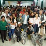 Pepe Chedraui y MariElise Budib arrancaron el ciclo de posadas del SMDIF con tradiciones, talleres y entrega de cobertores para comunidades de Los Héroes y Loma Bella.