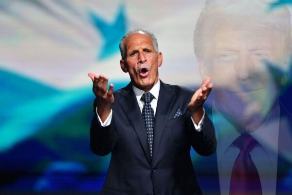 Nasry Asfura fue declarado presidente electo de Honduras tras semanas de escrutinio y acusaciones de fraude en una de las elecciones más cerradas del país. IMAGEN: A24.