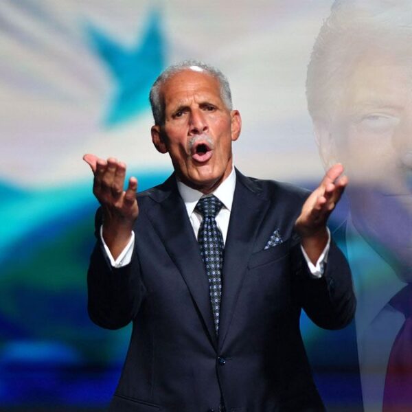 Nasry Asfura fue declarado presidente electo de Honduras tras semanas de escrutinio y acusaciones de fraude en una de las elecciones más cerradas del país. IMAGEN: A24.