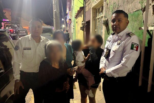 Personal de la Secretaría de Seguridad Ciudadana y de Protección Civil de San Pedro Cholula controló un incendio dentro de una vivienda en San Juan Calvario.