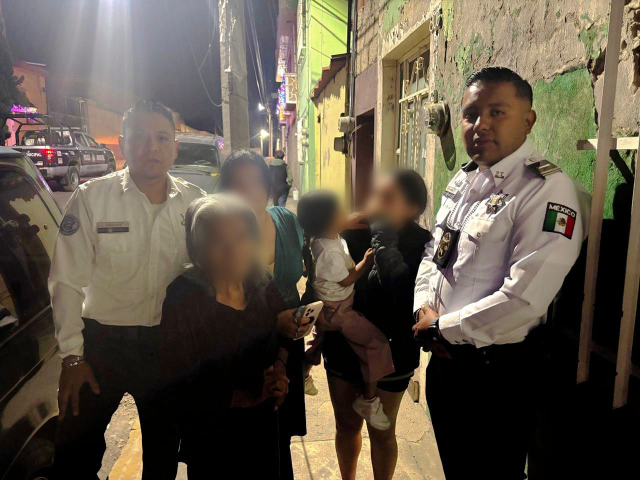 Personal de la Secretaría de Seguridad Ciudadana y de Protección Civil de San Pedro Cholula controló un incendio dentro de una vivienda en San Juan Calvario.