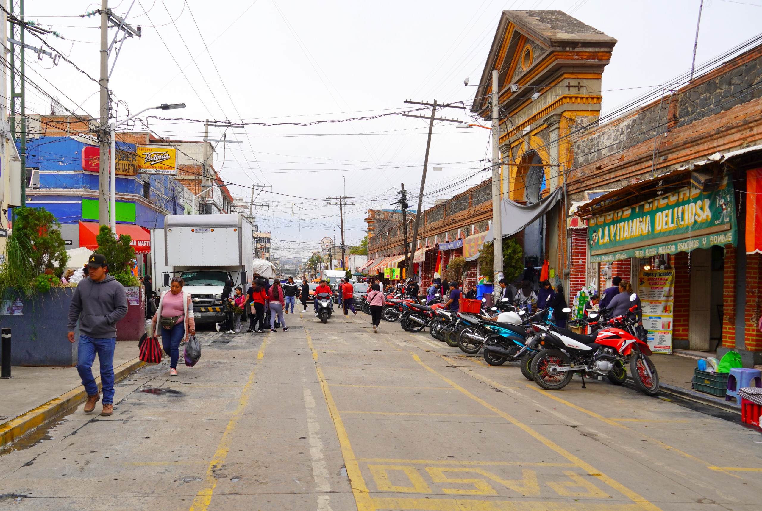 San Martín Texmelucan acuerda reforzar seguridad y orden en el mercado Domingo Arenas