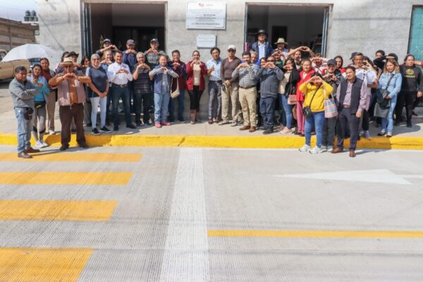 En Santiago Mixquitla, una vialidad clave para la movilidad local fue intervenida como parte de la inversión en obra pública del Ayuntamiento de San Pedro Cholula.