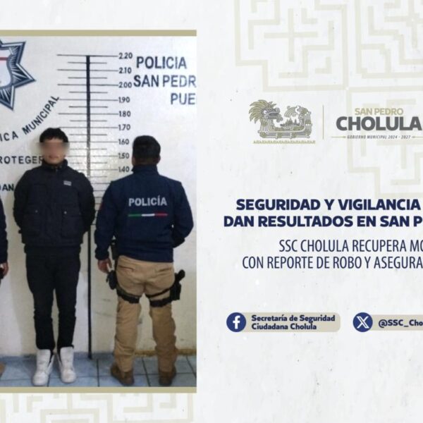 La SSC Cholula recuperó una motocicleta con reporte de robo tras un operativo preventivo en Plaza San Diego.