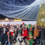 La Plaza de la Concordia se convirtió en punto de encuentro para miles de familias en una noche marcada por la tradición, la música y el ambiente decembrino.