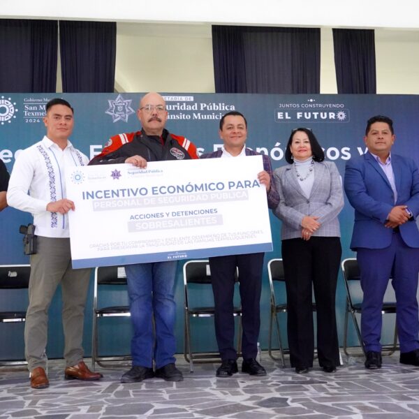 Policías de Texmelucan fueron reconocidos y premiados por su labor en las calles que han mejorado las condiciones de tranquilidad.