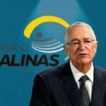 Luego del fallo de la SCJN, el SAT iniciará el cobro de 51 mil mdp a Grupo Salinas; la ley permite solicitar descuentos de hasta 39% si el pago es oportuno. FOTO: +Claro.