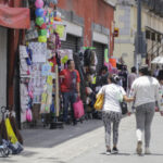 El Ayuntamiento autorizó 550 permisos temporales para ambulantes en Puebla, con operación regulada en La Villita, Analco, La Margarita y el corredor 5 de Mayo. FOTO: Tribuna Noticias.