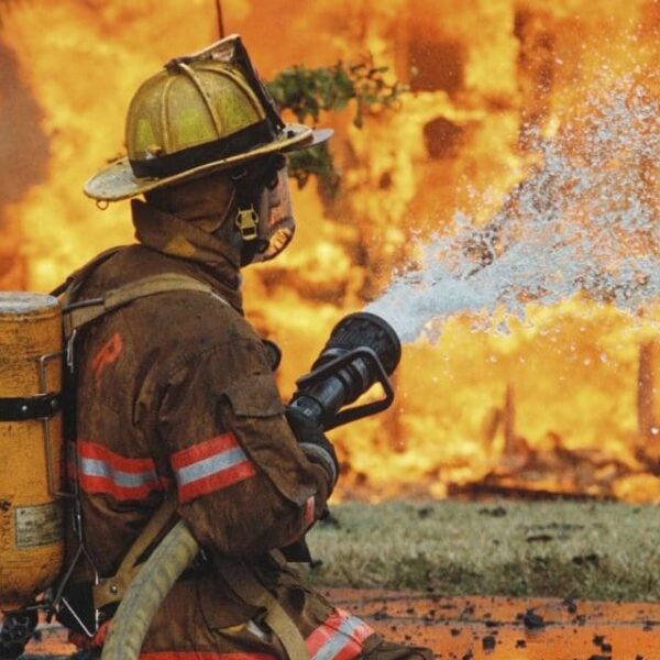 Bomberos de CDMX proponen nuevas normas de seguridad en el uso de gas y electricidad para marcar un cambio en la prevención de incendios en viviendas. FOTO: SEGUSA.