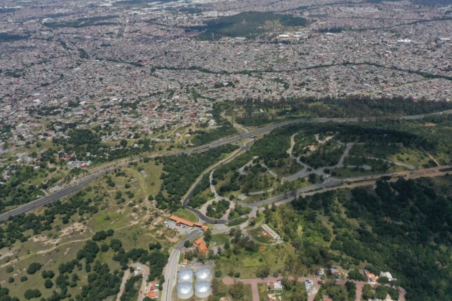 Armenta anuncia compra de 80 hectáreas para crear el Parque Flor del Bosque en Puebla