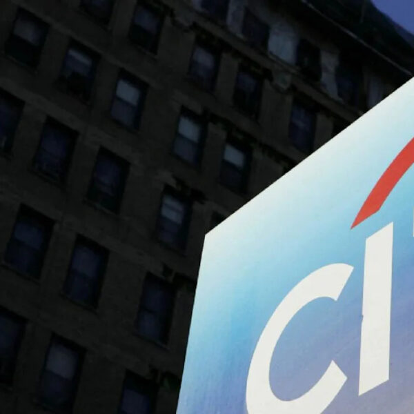 Citi concretó la venta del 25% del grupo financiero a Fernando Chico Pardo. FOTO: Yahoo Noticias.