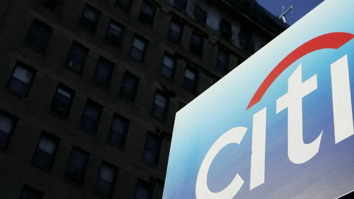 Citi concluye venta de 25% de Banamex; Fernando Chico Pardo asume la presidencia del Consejo