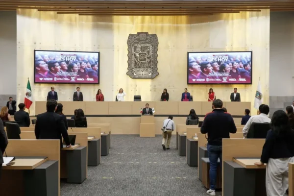 El balance legislativo del cierre de 2025 en Puebla dejó cientos de propuestas en apenas tres meses cono aprobó solo 6% aprobadas. FOTO: Gran Angular Agencia.