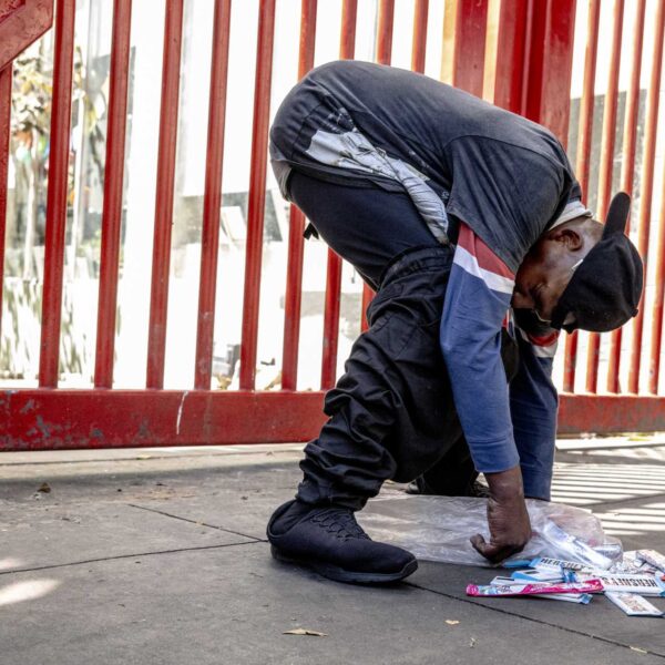 Donald Trump, anunció una nueva ofensiva contra el tráfico de fentanilo al declarar esta droga como un arma de destrucción masiva. FOTO: The Chronicle.