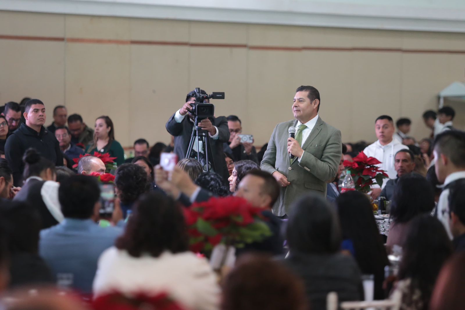 100 nuevos agentes ministeriales para Puebla. 50 nuevos vehículos, cinco para el SEMEFO, parte del fortalecimiento a la Fiscalía de Puebla.