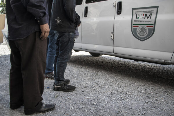 Ante presuntos actos de corrupción por agentes del Instituto Nacional de Migración, se ordenó su retiro y una investigación. FOTO: Pie de página.