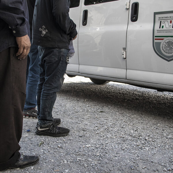 Ante presuntos actos de corrupción por agentes del Instituto Nacional de Migración, se ordenó su retiro y una investigación. FOTO: Pie de página.