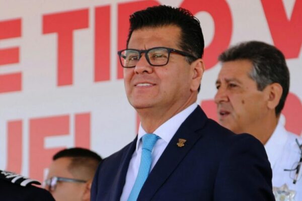 Una jueza federal confirmó la orden de captura contra el exsecretario Juan Bernardo Corona por el caso de los cuarteles construidos a sobreprecio en Michoacán. FOTO: Quadratín Michoacán.