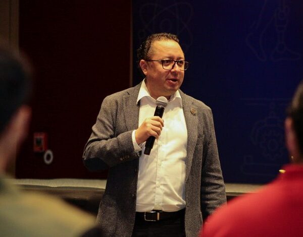 Juan Pablo Cisneros dejó la presidencia de la Canaco Puebla para buscar la dirigencia del CCE. FOTO: NHRO.