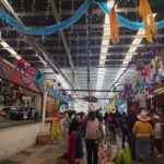 El comercio popular de Puebla dio un paso clave hacia la certeza jurídica con la regularización de 409 locales en mercados municipales.