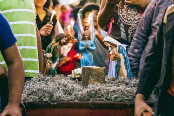 Las posadas vuelven a ocupar un lugar central en la vida comunitaria de Puebla, del 16 al 23 de diciembre, distintos templos abrirán sus puertas para mantener viva esta tradición. FOTO: Quadratín.