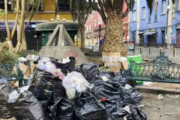Navidad deja más residuos en Puebla: Limpia prevé recolectar 175 toneladas extra de basura durante la temporada decembrina.