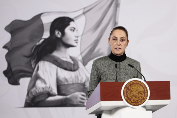 Sheinbaum pidió explicaciones claras a la Fiscalía de Veracruz sobre el caso del periodista Latifa León. FOTO: EFE/José Méndez.