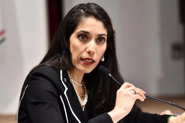 La renuncia de Verónica Hernández Giadáns a la Fiscalía de Veracruz reconfigura el escenario político y jurídico de Veracruz. FOTO: Los Noticieristas.