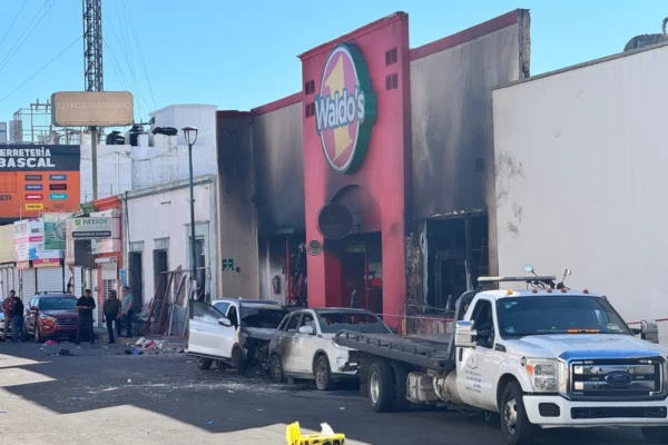 Avanza la investigación por el incendio en Waldo’s Hermosillo. Hay siete detenidos y al menos 25 órdenes de aprehensión por homicidio culposo, lesiones y omisiones. FOTO: Cristina Gómez Lima.