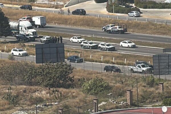 Ataque armado contra un motociclista en la autopista Puebla–Atlixco provocó el cierre temporal de la caseta de Atlixco y un amplio operativo de seguridad.
