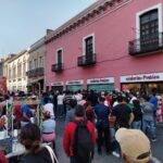 Durante la vendimia de Día de Reyes, ambulantes de la UPVA 28 de Octubre fueron retirados del Centro Histórico de Puebla tras un operativo municipal en calles como la 2 y 4 Oriente.