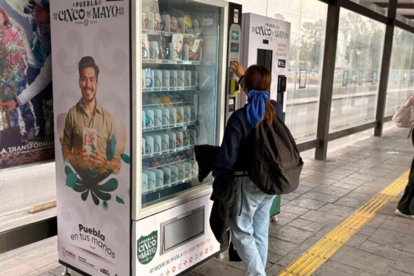 El sistema RUTA ya permite comer y beber en paraderos tras modificar su reglamento; dentro de las unidades sigue prohibido.