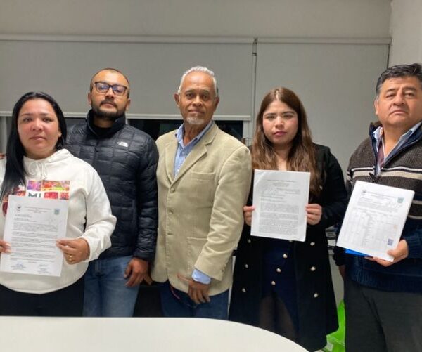 Reunion con Normalistas. Foto: SEP Puebla.