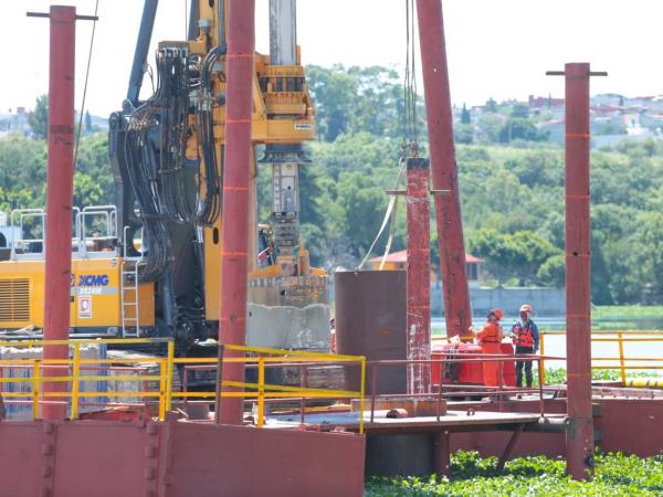 El puente de La Panga registra 65% de avance y busca sustituir un cruce fluvial con más de 60 años de antigüedad.