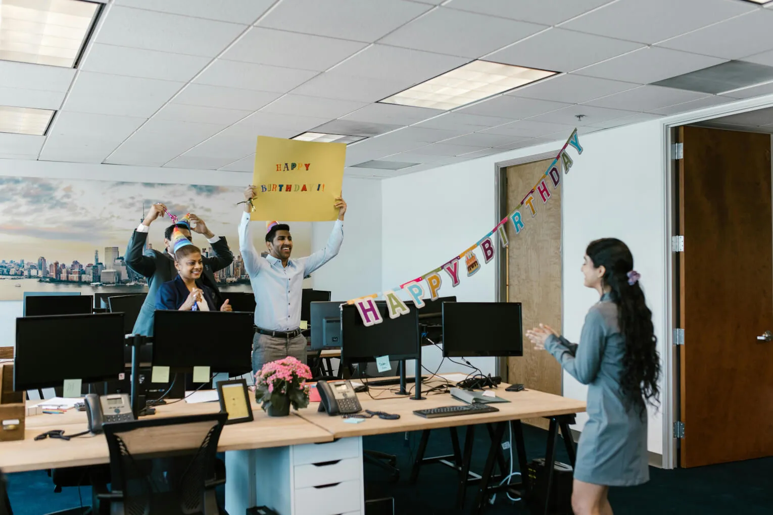 Morena propone que el cumpleaños sea día de descanso obligatorio en México