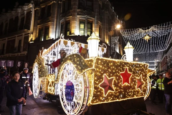 El Desfile de Reyes Magos 2026 provocará cierres viales este sábado 3 de enero en el Centro Histórico de Puebla y avenidas principales, a partir de las 17:00 horas.