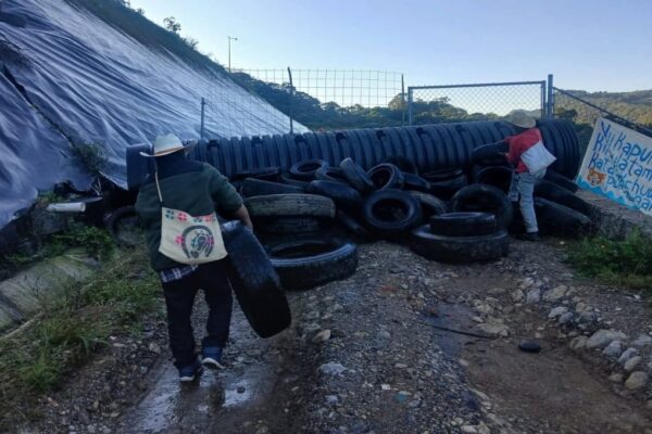 Autoridades acordaron el cierre definitivo del relleno sanitario intermunicipal de Huehuetla por denuncias de daños ambientales y riesgos a la salud. FOTO: El Ciudadano.
