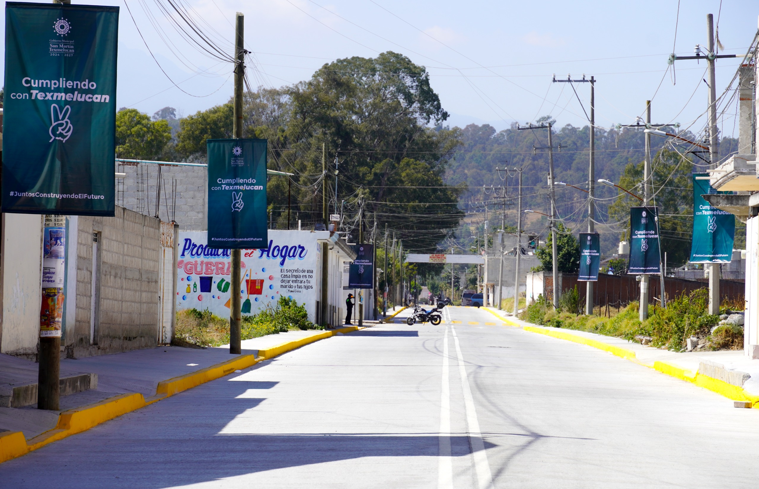 San Martín Texmelucan construye más de 11 km de calles con concreto hidráulico en colonias y juntas auxiliares.